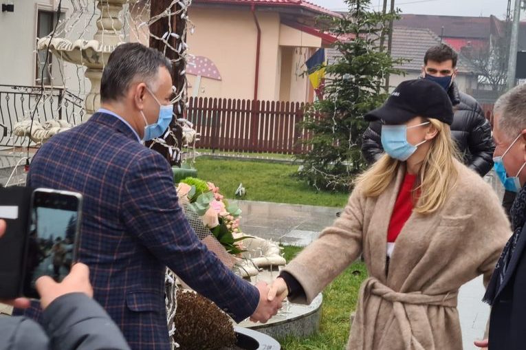 Simona Halep a fost primită de primarul din Valea Doftanei