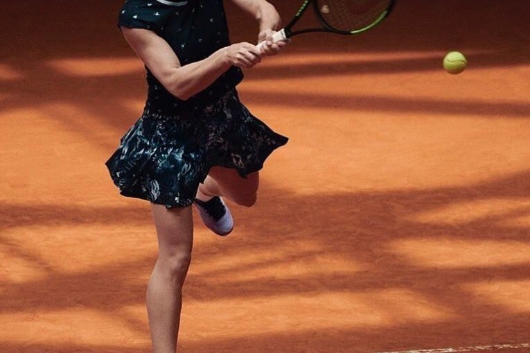 Simona Halep, în echipamentul pe care îl va purta la Roland Garros 2019