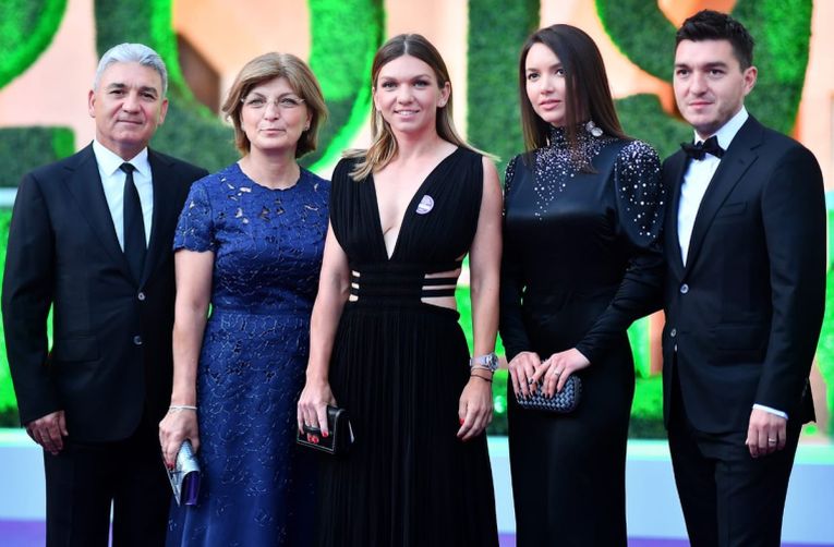 Simona Halep, alături de familie, la Balul Campionilor de la Wimbledon