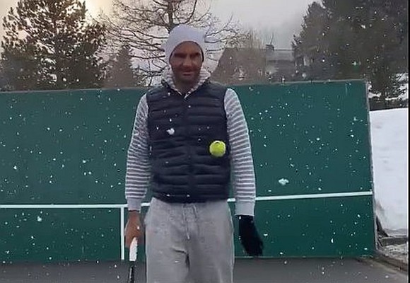 Roger Federer a început antrenamentele pe ninsoare