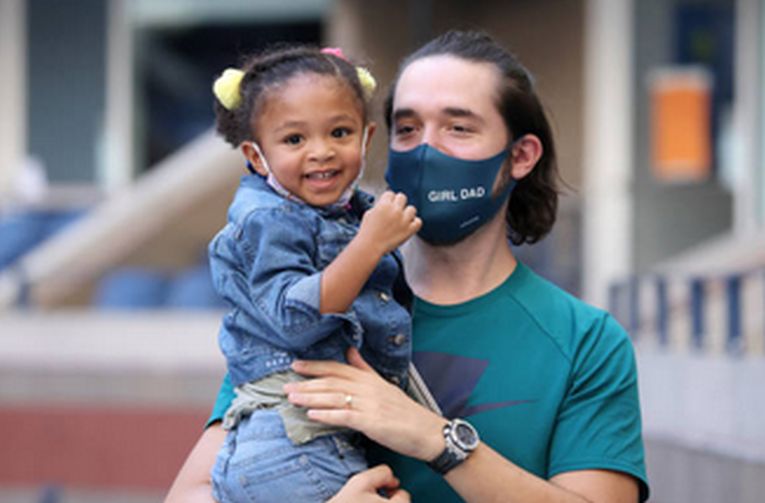 Alexis Olympia, fiica Serenei Williams, în brațele tatălui său, Alexis Ohanian